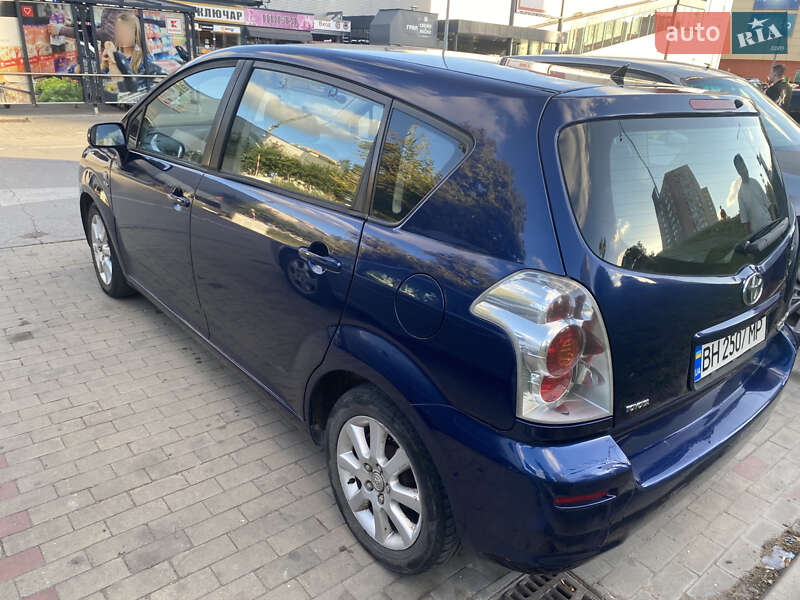 Минивэн Toyota Corolla Verso 2005 в Ананьеве фото 12 Минивэн Toyota Corolla Verso 2005 в Ананьеве