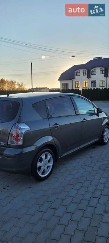 Минивэн Toyota Corolla Verso 2005 в Дунаевцах