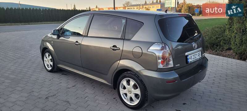 Минивэн Toyota Corolla Verso 2005 в Дунаевцах