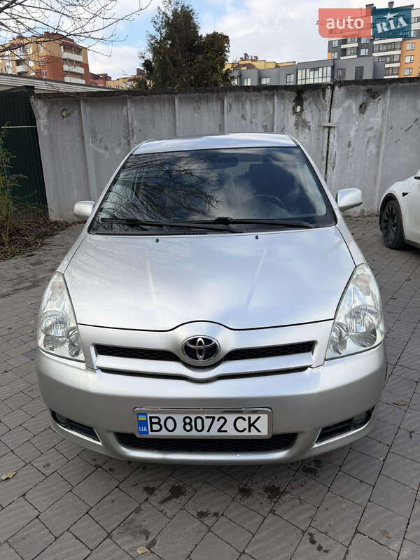 Минивэн Toyota Corolla Verso 2005 в Тернополе