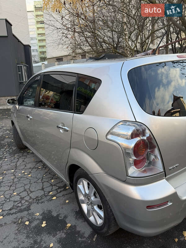 Минивэн Toyota Corolla Verso 2005 в Тернополе