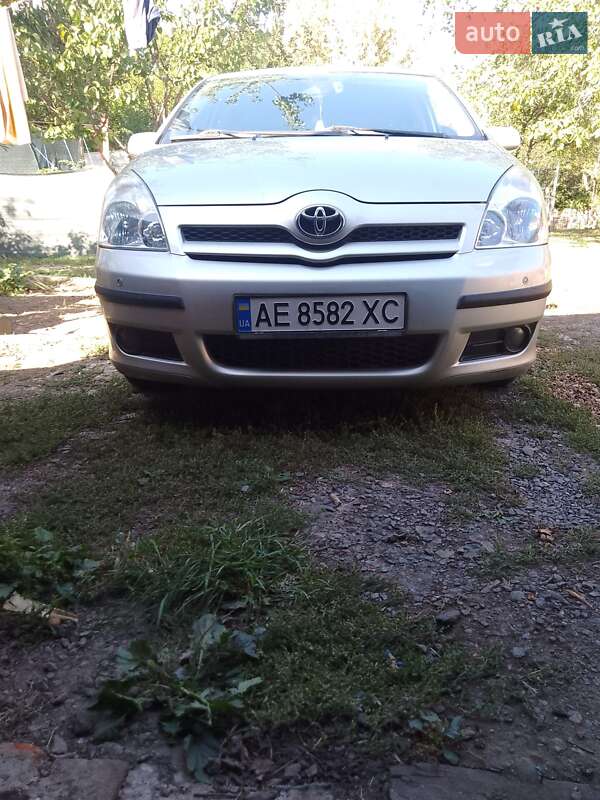 Мінівен Toyota Corolla Verso 2006 в Губинихи