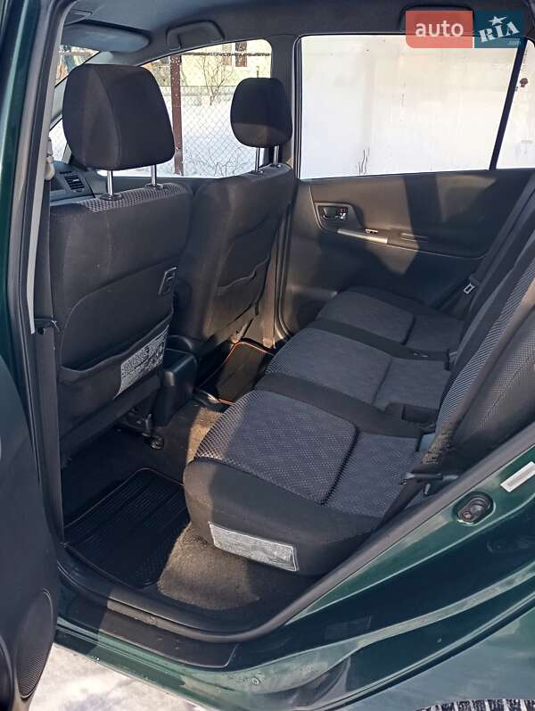 Минивэн Toyota Corolla Verso 2003 в Киеве