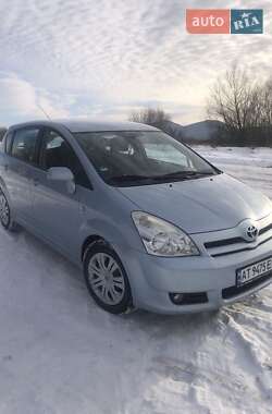 Минивэн Toyota Corolla Verso 2005 в Надворной