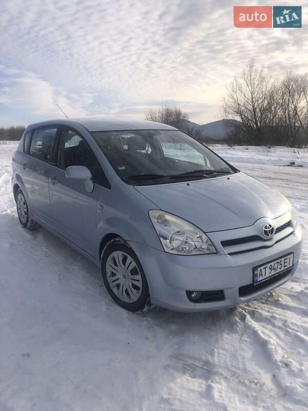 Toyota Corolla Verso 2005