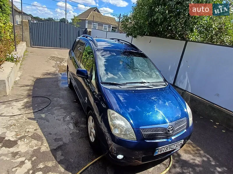 Toyota Corolla Verso 2002