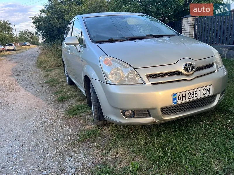 Toyota Corolla Verso 2005