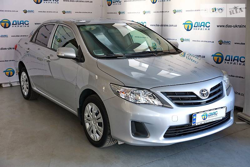 Седан Toyota Corolla 2011 в Киеве