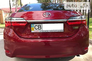 Седан Toyota Corolla 2017 в Чернигове