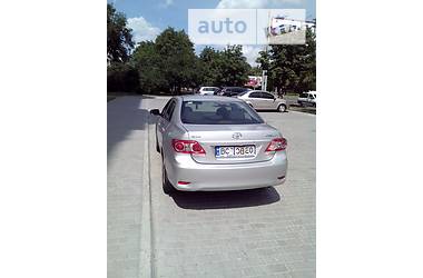 Седан Toyota Corolla 2012 в Львові