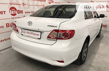 Седан Toyota Corolla 2012 в Киеве