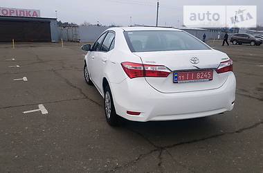 Седан Toyota Corolla 2015 в Києві