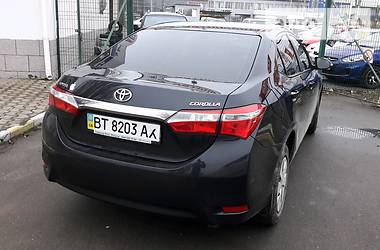 Седан Toyota Corolla 2015 в Херсоне