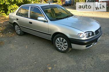 Седан Toyota Corolla 2000 в Подольске