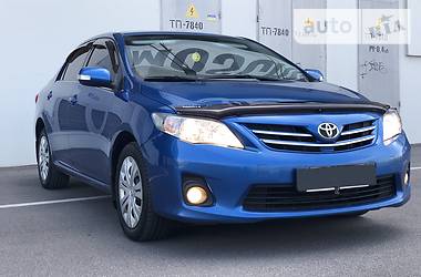 Седан Toyota Corolla 2011 в Киеве