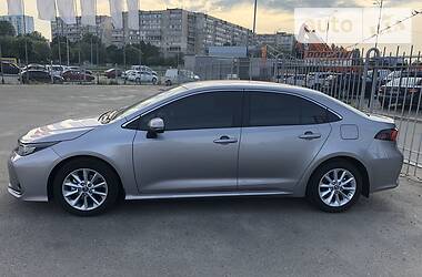 Седан Toyota Corolla 2019 в Києві