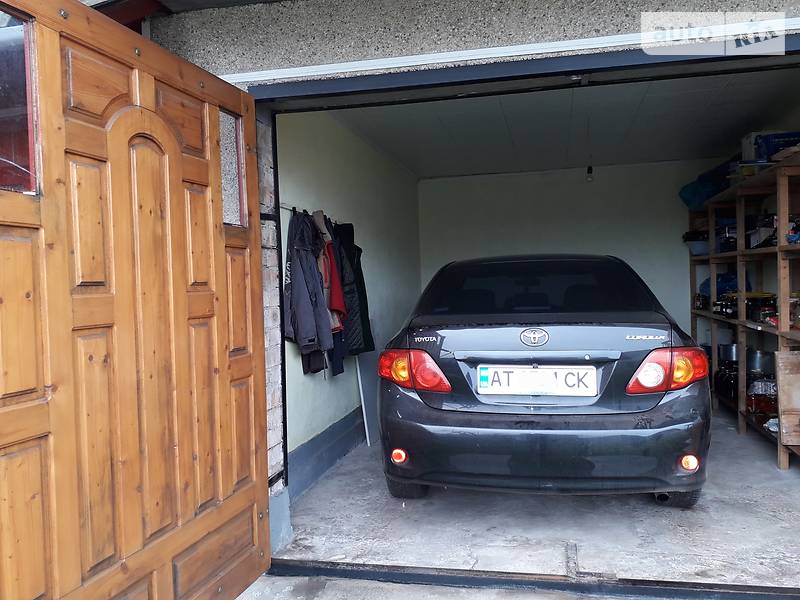 Седан Toyota Corolla 2008 в Івано-Франківську