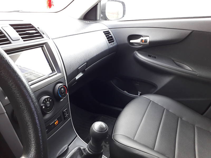 Седан Toyota Corolla 2008 в Івано-Франківську