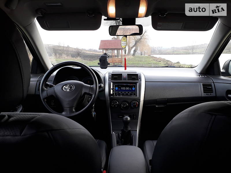 Седан Toyota Corolla 2008 в Івано-Франківську