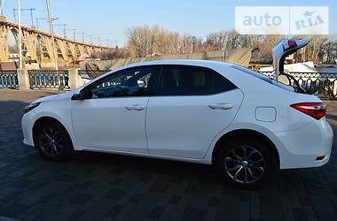 Седан Toyota Corolla 2013 в Днепре