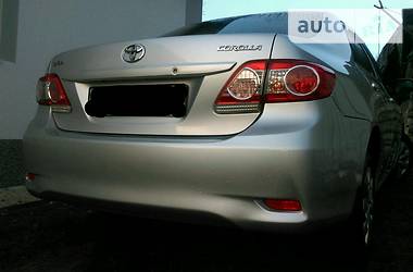 Седан Toyota Corolla 2010 в Ильинцах