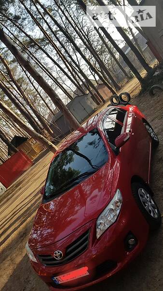 Седан Toyota Corolla 2010 в Броварах
