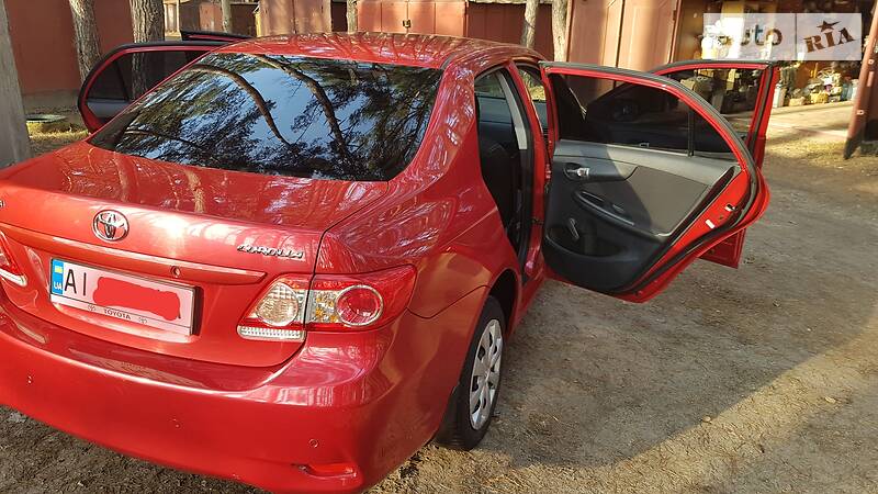 Седан Toyota Corolla 2010 в Броварах