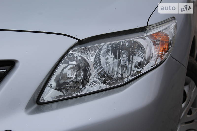 Седан Toyota Corolla 2008 в Бобринці