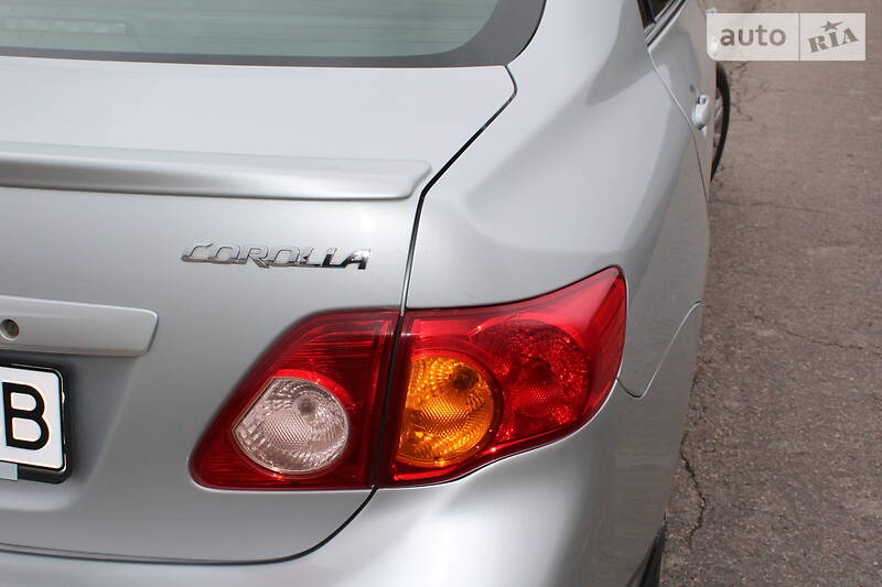 Седан Toyota Corolla 2008 в Бобринці