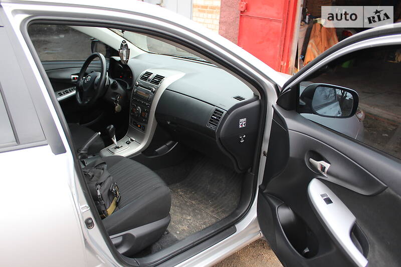 Седан Toyota Corolla 2008 в Бобринці
