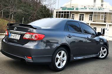 Седан Toyota Corolla 2011 в Одессе