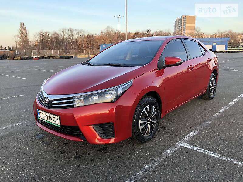 Седан Toyota Corolla 2013 в Киеве фото 2 Седан Toyota Corolla 2013 в Киеве