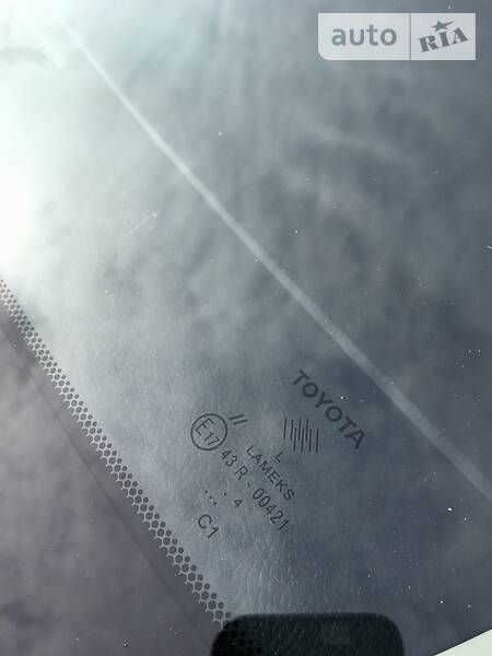 Седан Toyota Corolla 2014 в Тернополе