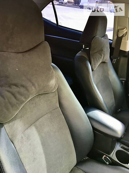 Седан Toyota Corolla 2014 в Тернополе