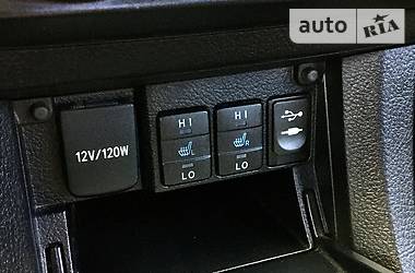 Седан Toyota Corolla 2014 в 