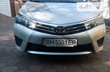 Седан Toyota Corolla 2014 в 