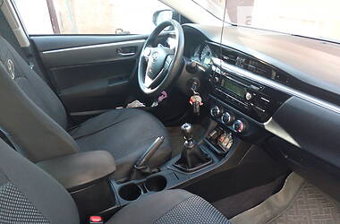 Седан Toyota Corolla 2014 в 