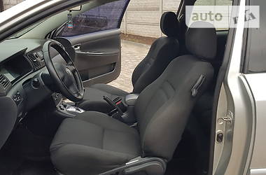 Хетчбек Toyota Corolla 2005 в 