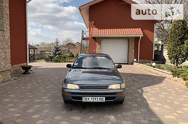 Хетчбек Toyota Corolla 1993 в 