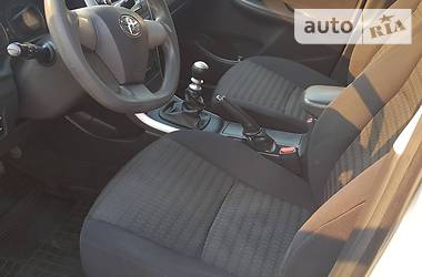 Седан Toyota Corolla 2011 в 