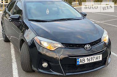 Седан Toyota Corolla 2013 в Виннице