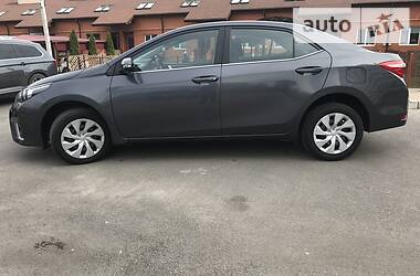Седан Toyota Corolla 2016 в 