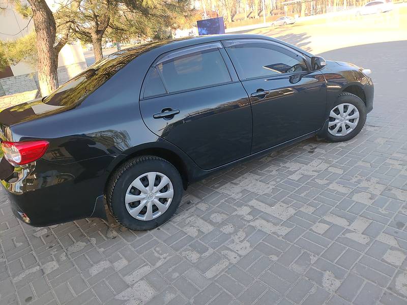 Седан Toyota Corolla 2011 в Дніпрі