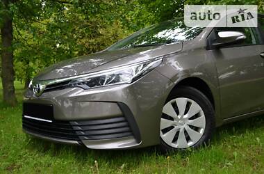 Седан Toyota Corolla 2016 в 
