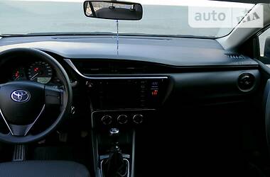 Седан Toyota Corolla 2016 в 