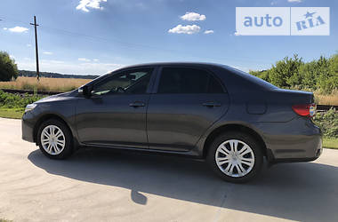 Седан Toyota Corolla 2013 в 