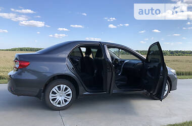 Седан Toyota Corolla 2013 в 