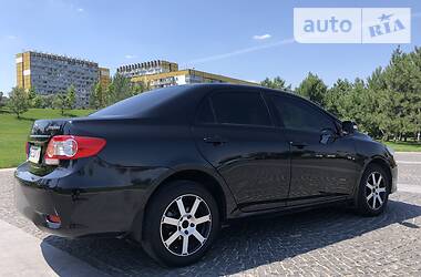Седан Toyota Corolla 2011 в 