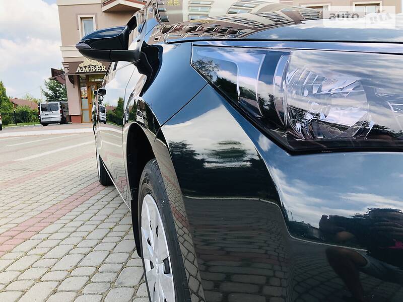 Седан Toyota Corolla 2013 в Богородчанах