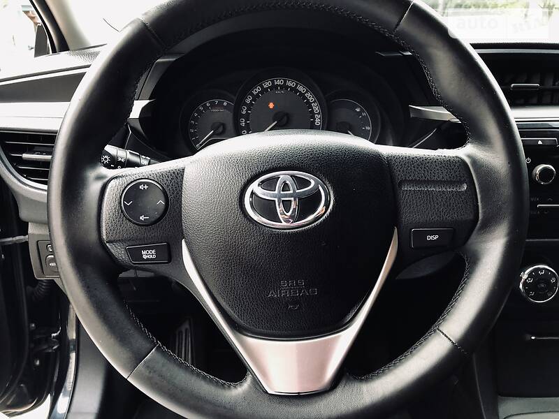 Седан Toyota Corolla 2013 в Богородчанах